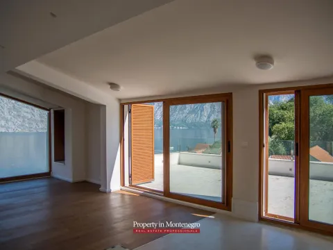 Prodaja, kuća, 585m², Stoliv, Kotor - image 6