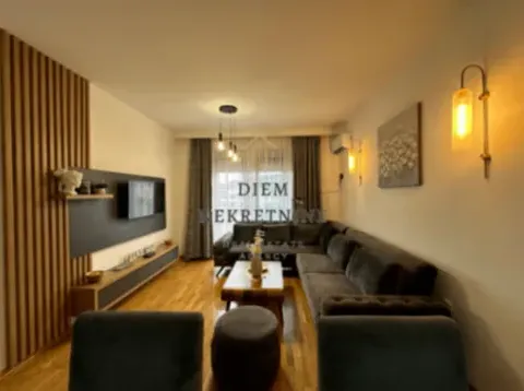 Izdavanje, jednosoban stan, 50m², Ulcinj, Crna Gora - image 11