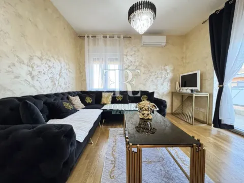 Izdavanje, jednosoban stan, 50m², City Kvart, Podgorica - image 5