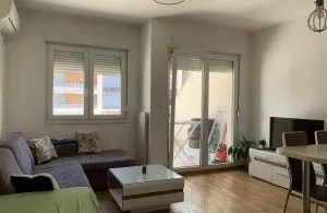 Rent, studio apartment, 30m², City Kvart, Podgorica - image 2