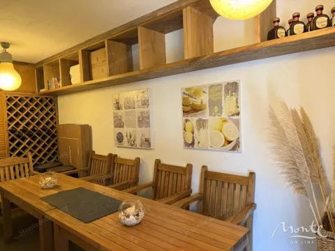 Sale, two bedroom apartment, 74m², Dobrota, Kotor - image 13