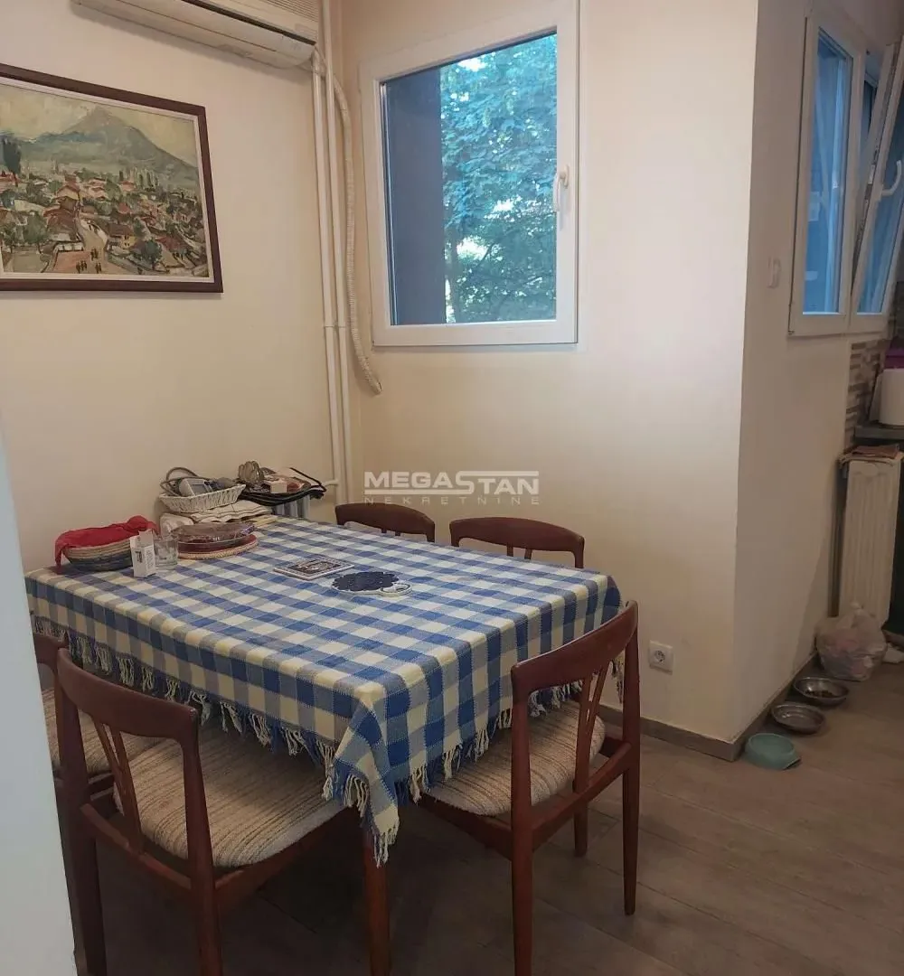 Prodaja, trosoban stan, 82m², Klinički Centar, Beograd