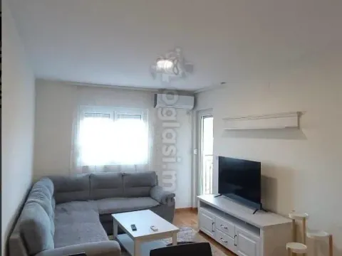 Izdavanje, jednosoban stan, 44m², City Kej, Podgorica - image 4