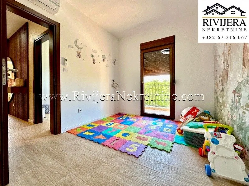 Sale, three bedroom apartment, 86m², Radanovići, Kotor