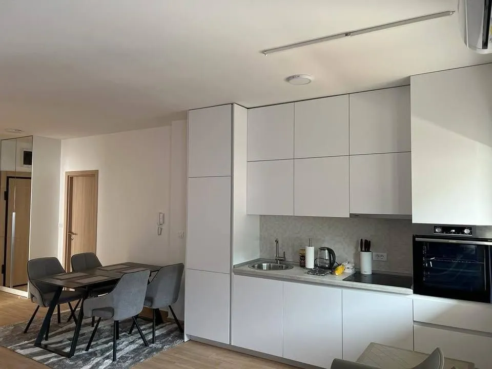 Rent, two bedroom apartment, 70m², Centar, Budva