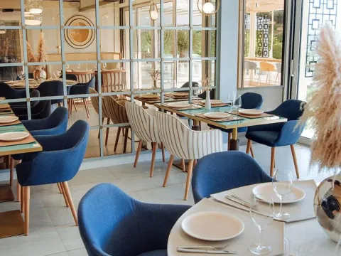 Sale, one bedroom apartment, 48m², Bečići, Budva - image 20