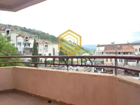 Sale, three bedroom apartment, 108m², Momišići, Podgorica - image 2