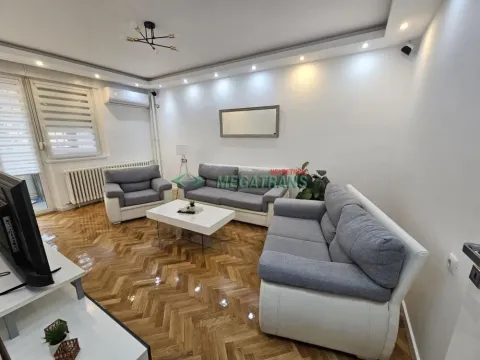 Izdavanje, trosoban stan, 70m², Centar, Novi Sad - image 4