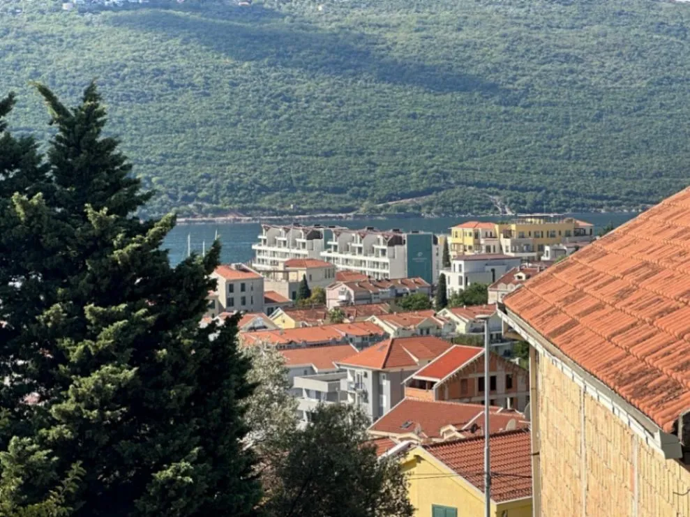 Prodaja, jednosoban stan, 43m², Đenovići, Herceg Novi