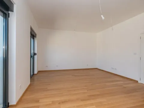 Izdavanje, trosoban stan, 113m², Zabjelo, Podgorica - image 7