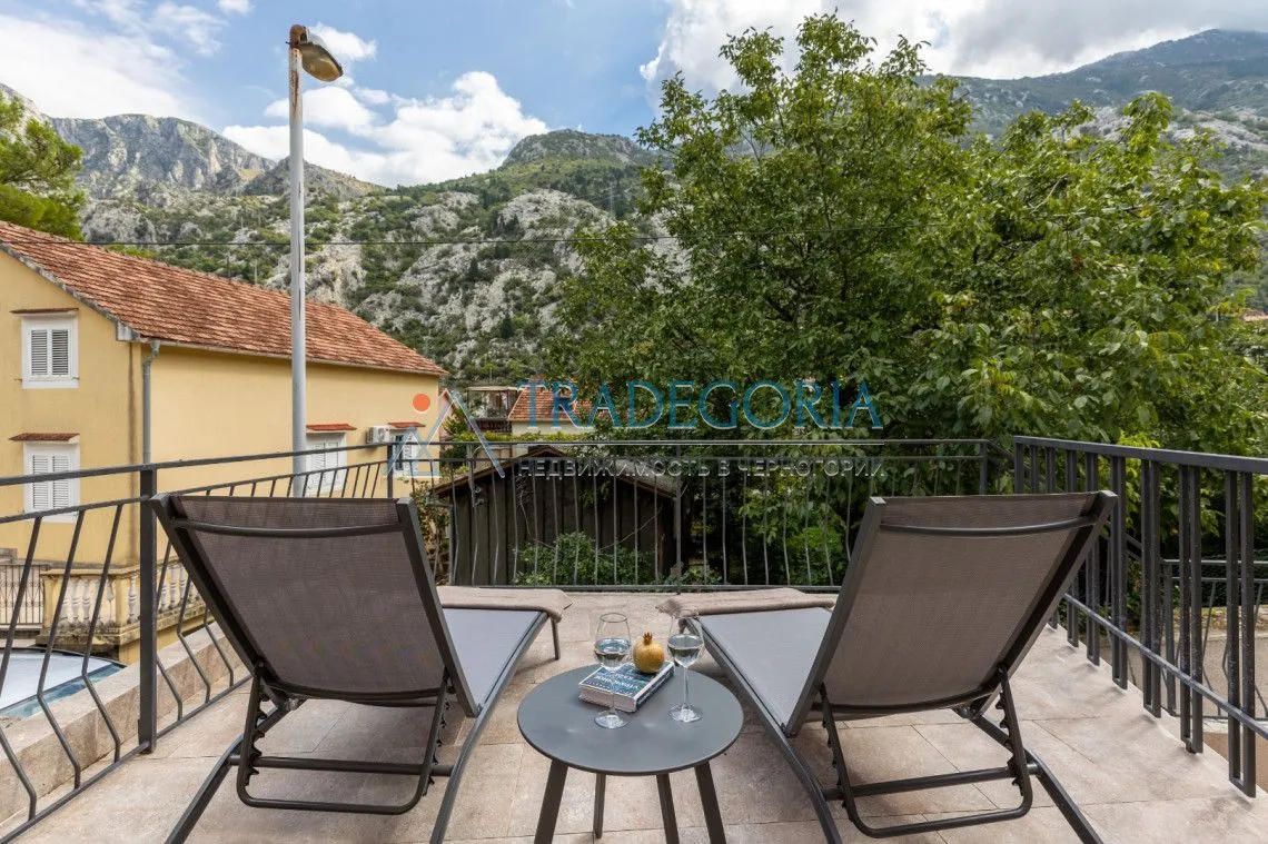 Prodaja, kuća, 170m², Škaljari, Kotor