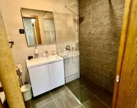 Izdavanje, jednosoban stan, 49m², Stara Varoš, Podgorica - image 2