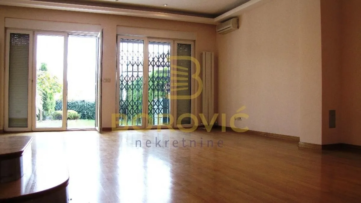 Sale, house, 215m², Savski Venac, Beograd
