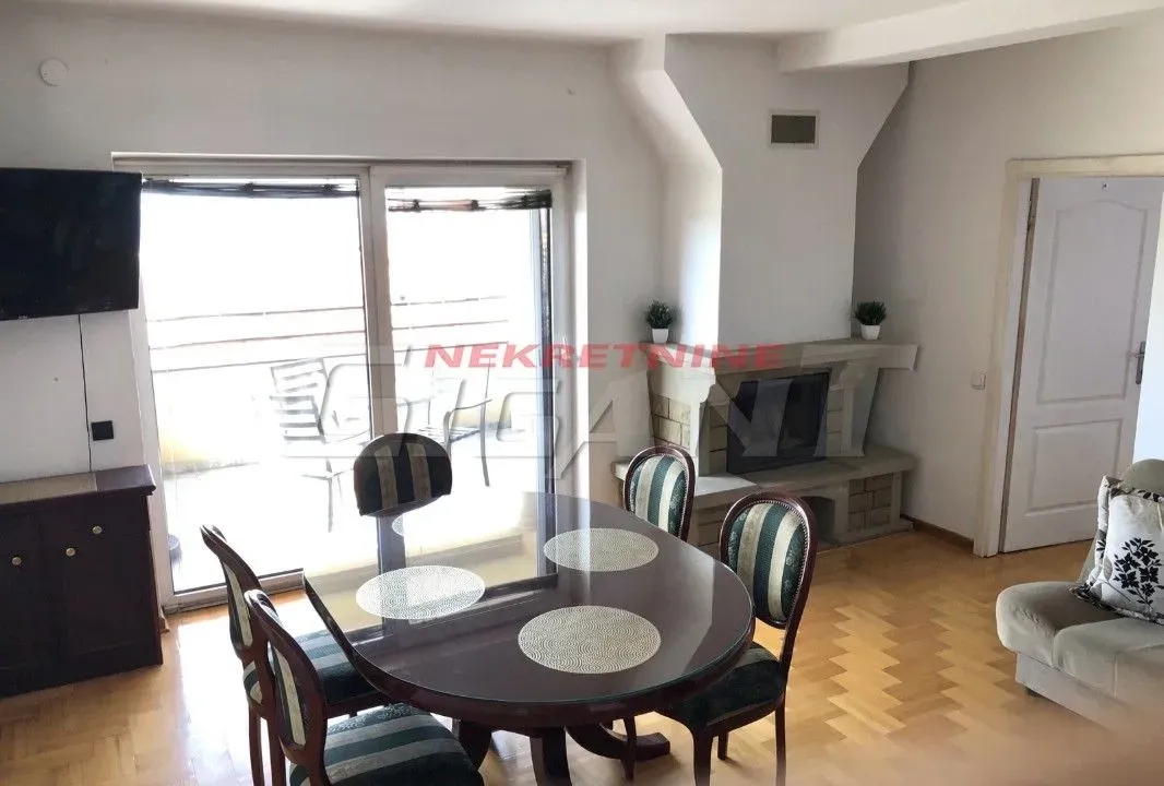 Sale, house, 520m², Mali Mokri Lug, Zvezdara Sve Podlokacije