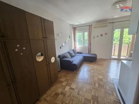 Izdavanje, garsonjera, 28m², Adamovićevo Naselje, Novi Sad Sve Podlokacije - image 4