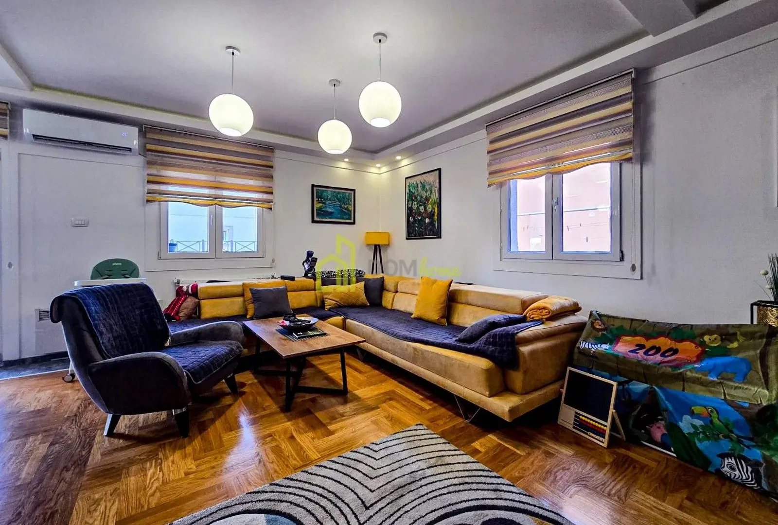 Sale, house, 216m², Blok 6, Podgorica