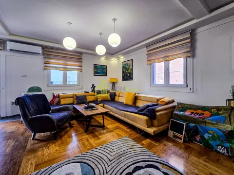 Sale, house, 216m², Blok 6, Podgorica - image 5