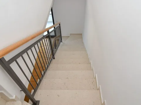 Prodaja, kuća, 184m², Budva, Crna Gora - image 16