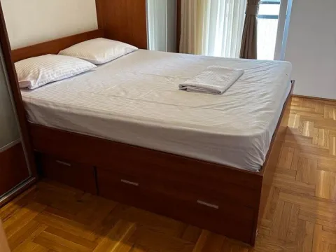 Rent, one bedroom apartment, 50m², City Kvart, Podgorica - image 18