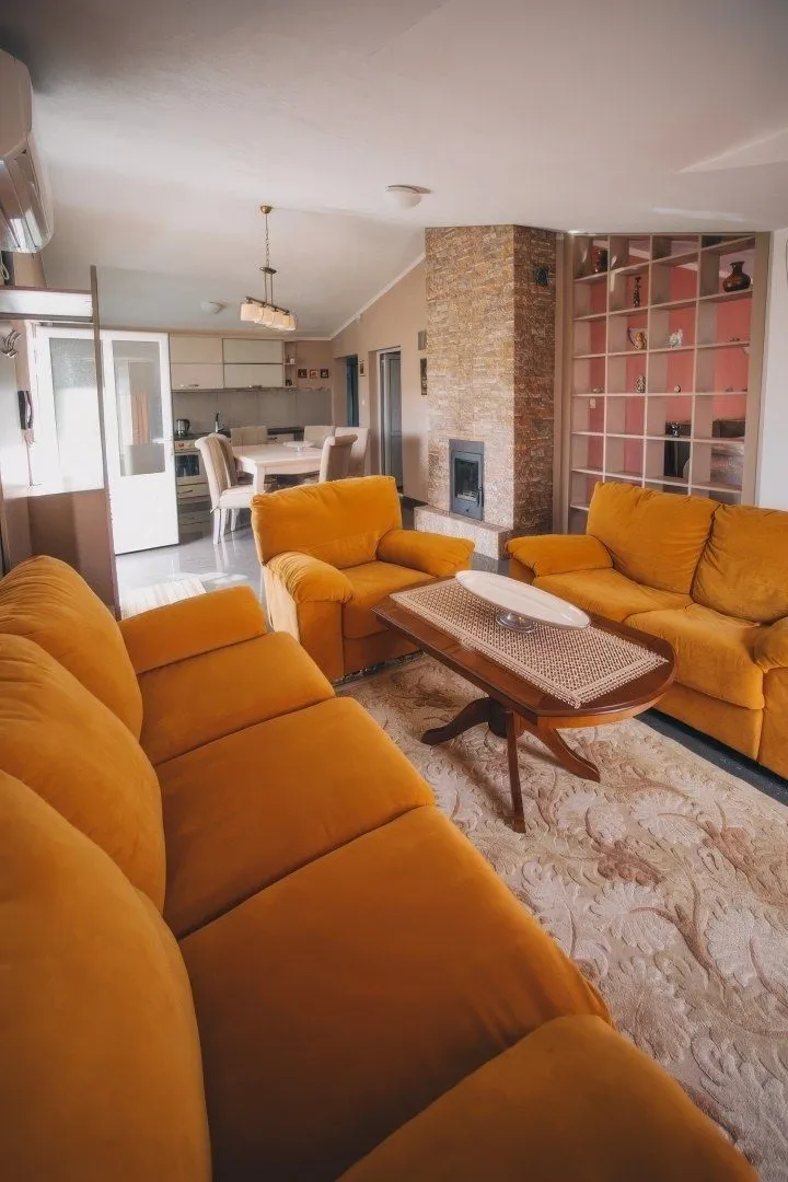 Sale, house, 300m², Krimovica, Kotor