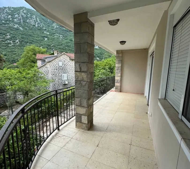 Sale, house, 90m², Morinj, Kotor