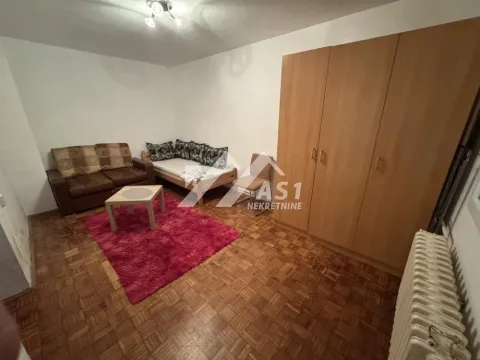 Izdavanje, jednosoban stan, 36m², Detelinara, Novi Sad Sve Podlokacije - image 1
