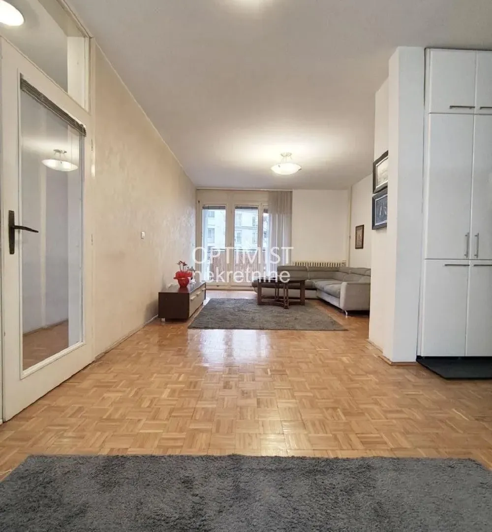 Prodaja, trosoban stan, 88m², Čukarička Padina, Beograd