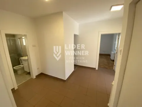Rent, house, 204m², Mali Mokri Lug, Zvezdara Sve Podlokacije - image 15