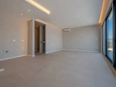 Prodaja, kuća, 200m², Krašići, Tivat - image 7