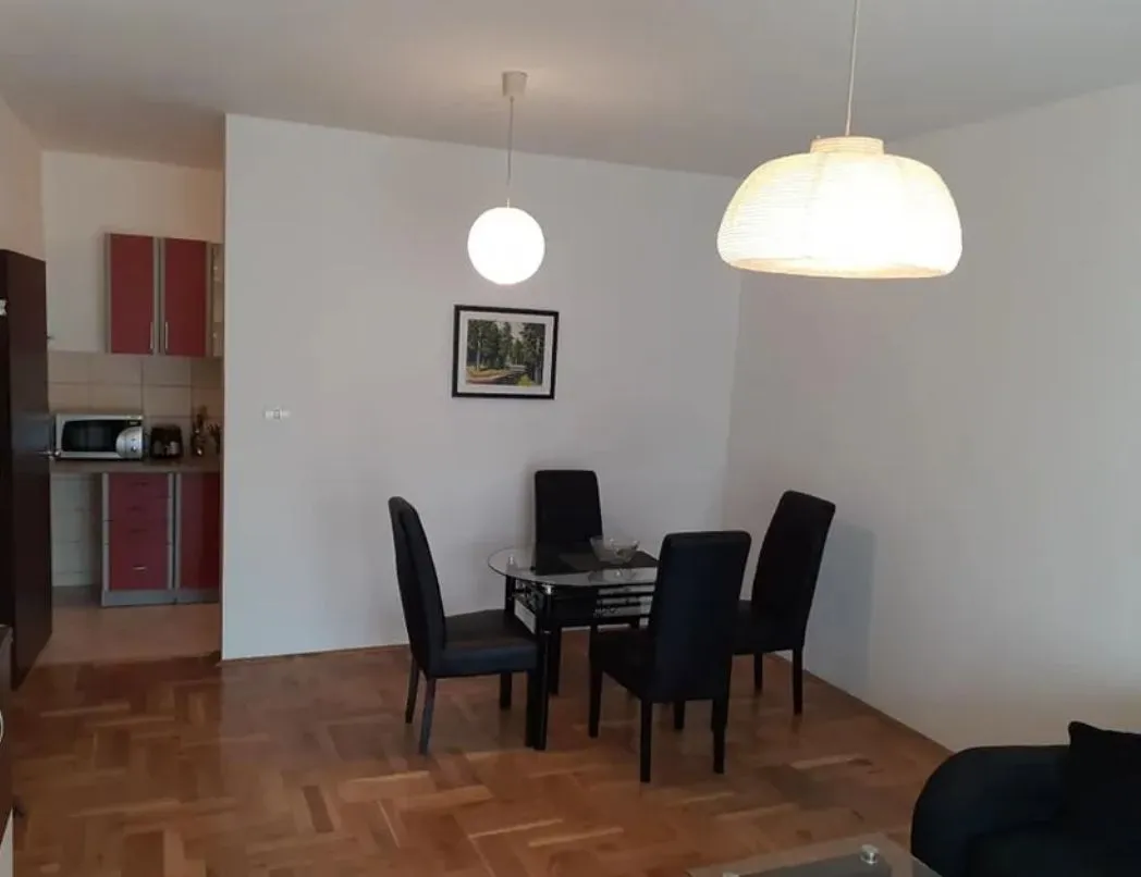 Izdavanje, trosoban stan, 70m², City Kvart, Podgorica