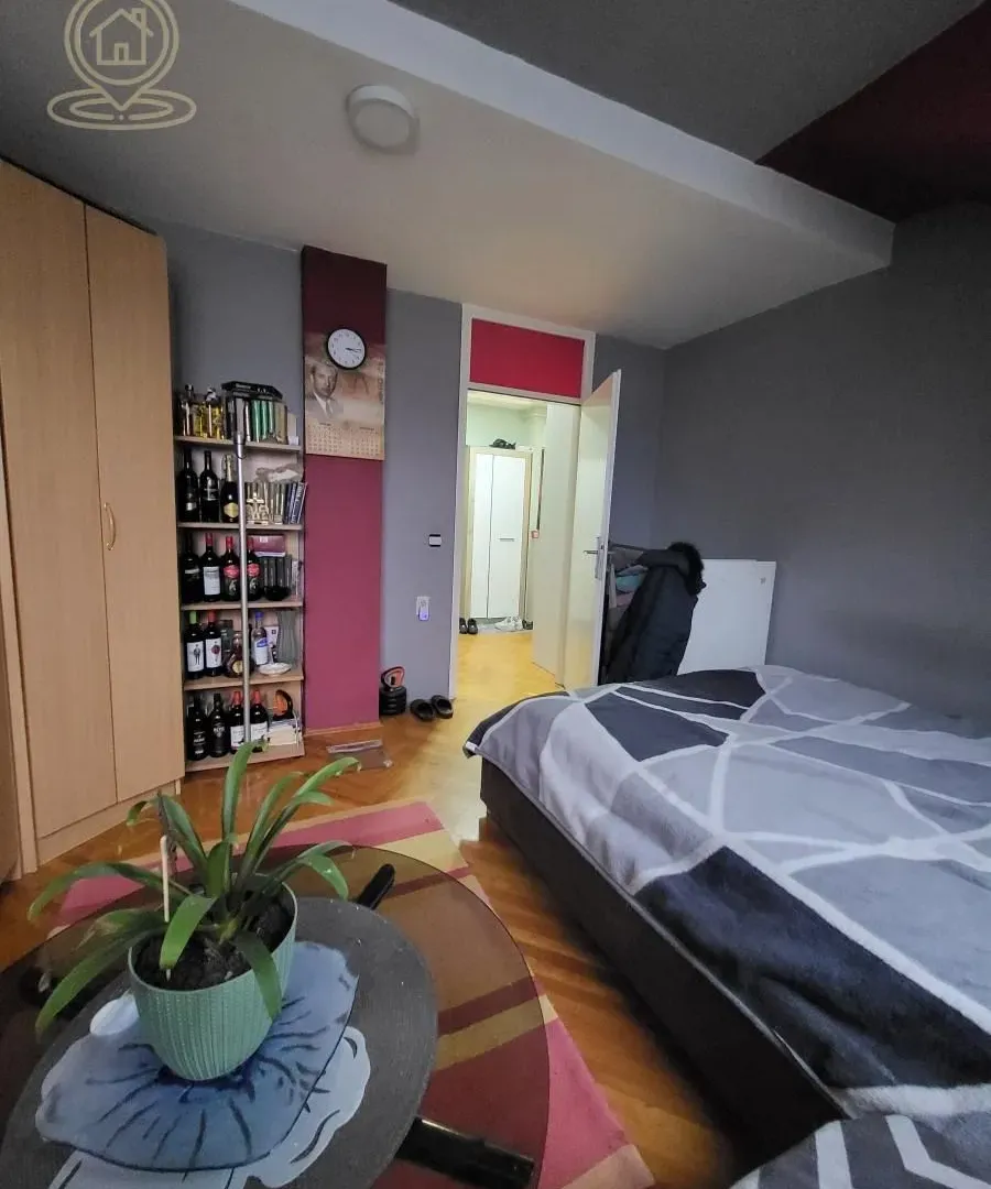 Prodaja, trosoban stan, 80m², Palilula, Niš