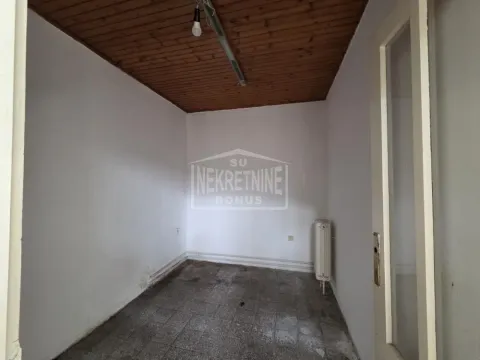 Sale, office space, 270m², Centar, Subotica - image 6