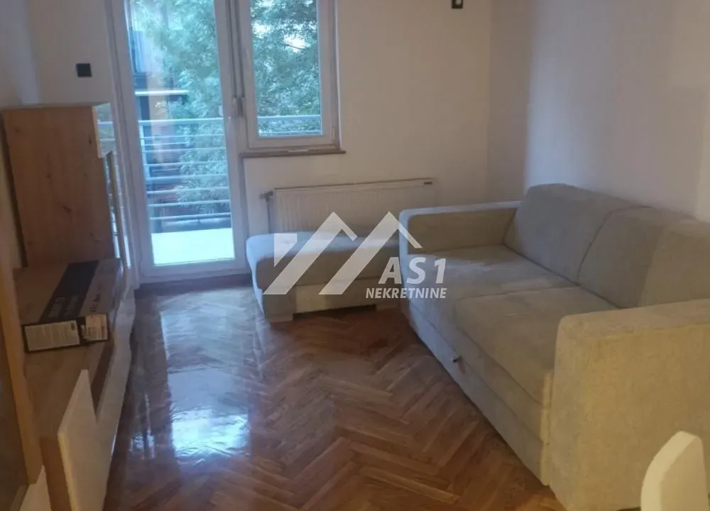 Izdavanje, dvosoban stan, 55m², Bulevar Oslobodjenja, Novi Sad Sve Podlokacije