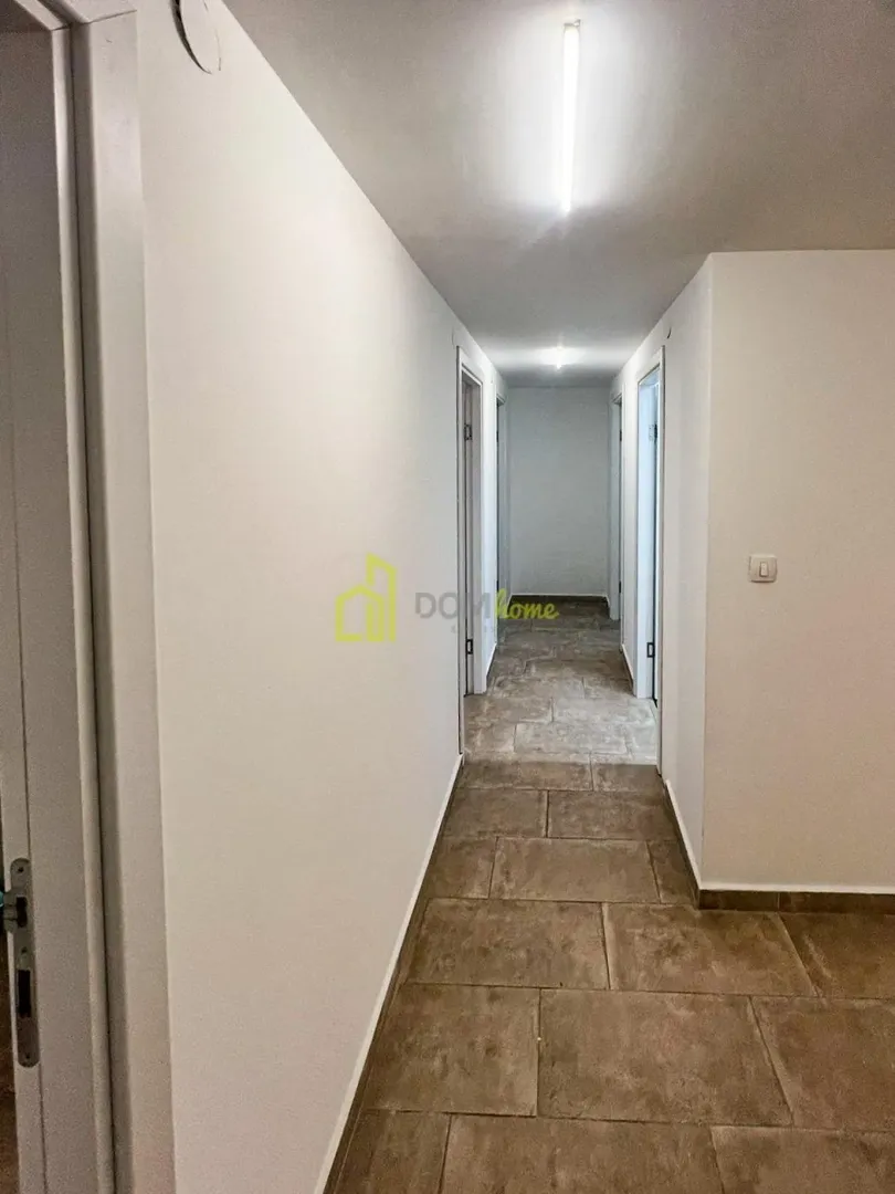 Rent, office space, 294m², Blok 5, Podgorica