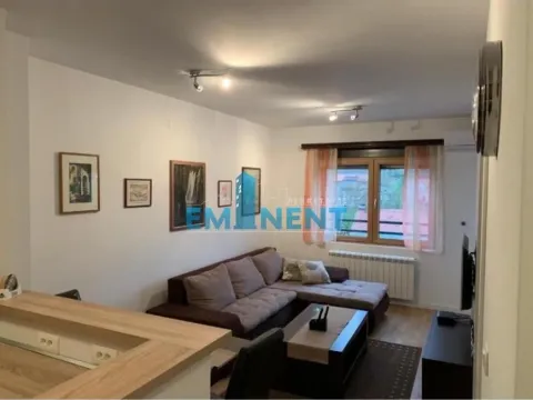 Stan in Zemun Sve Podlokacije