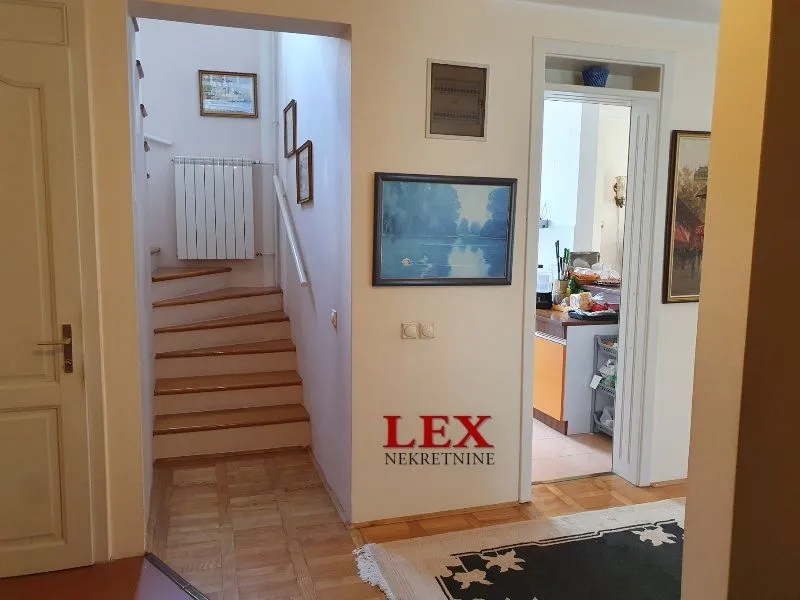 Sale, house, 176m², Autokomanda, Voždovac Sve Podlokacije