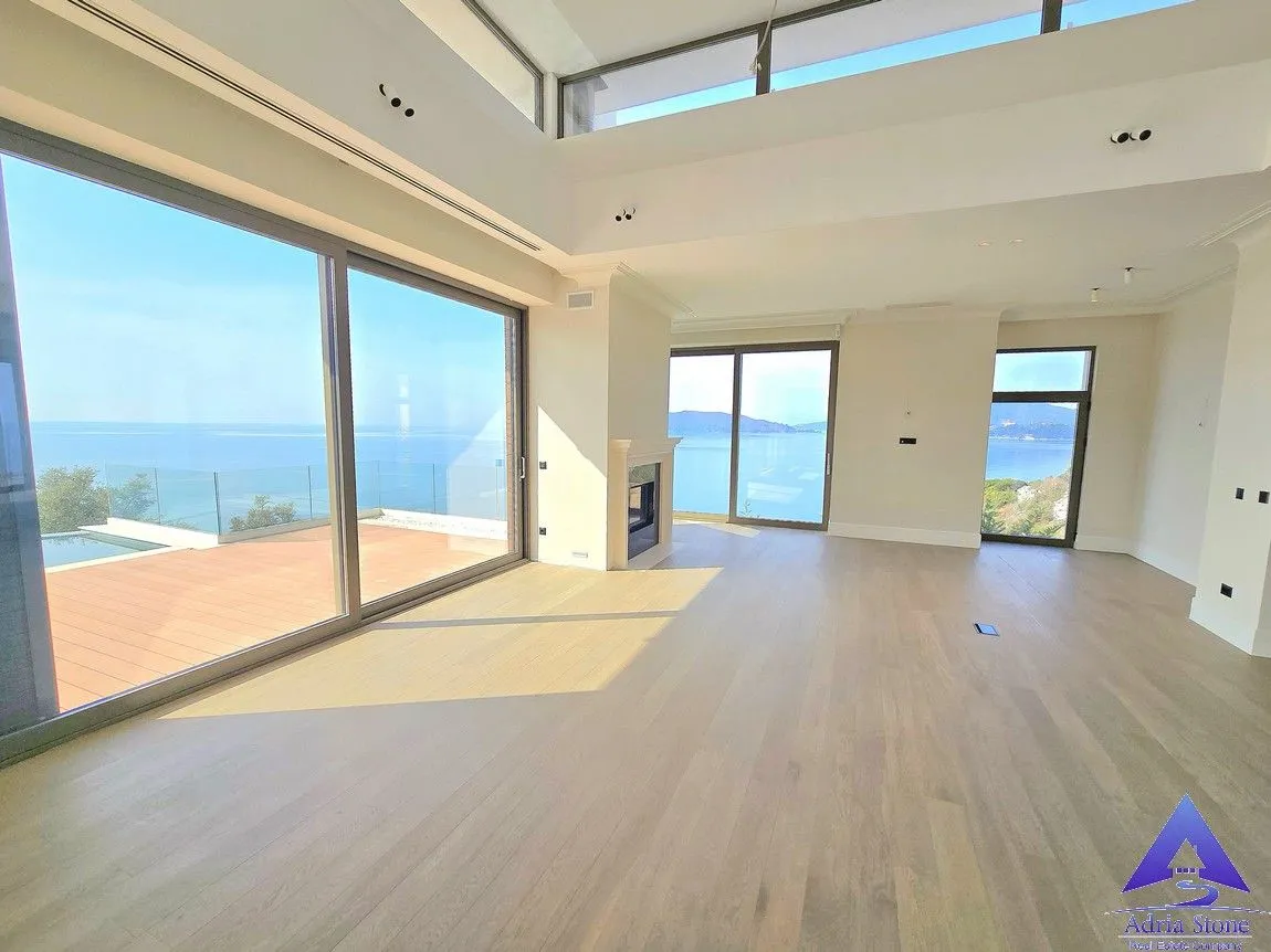 Sale, house, 473m², Kamenovo, Budva