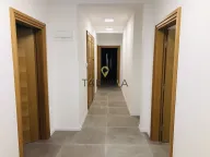 Izdavanje, poslovni prostor, 120m², Centar, Podgorica - image 6