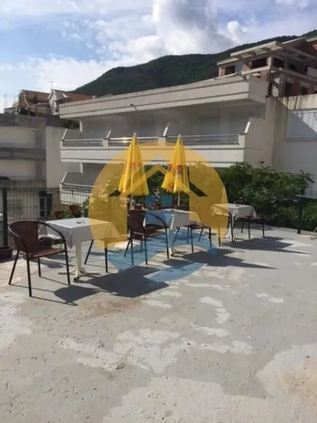 Prodaja, ugostiteljski objekat, 450m², Đenovići, Herceg Novi