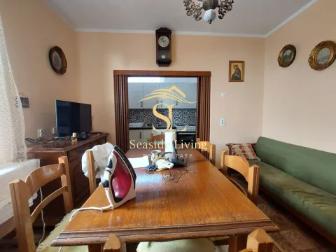 Rent, three bedroom apartment, 90m², Centar, Kotor - image 5