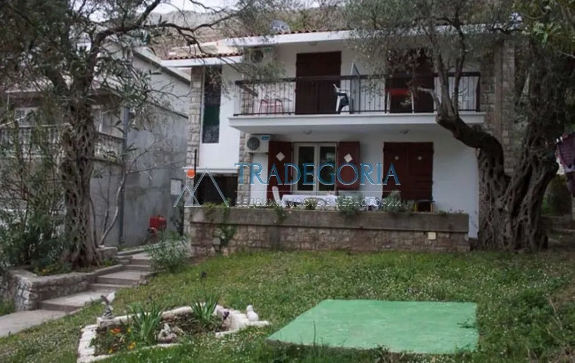 Prodaja, kuća, 250m², Petrovac, Budva