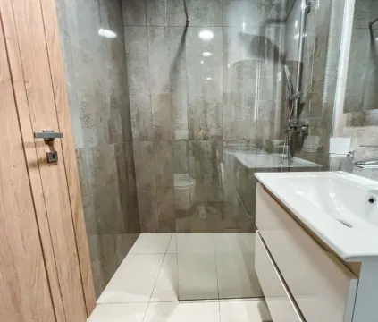 Izdavanje, jednosoban stan, 53m², Master Kvart, Podgorica - image 5