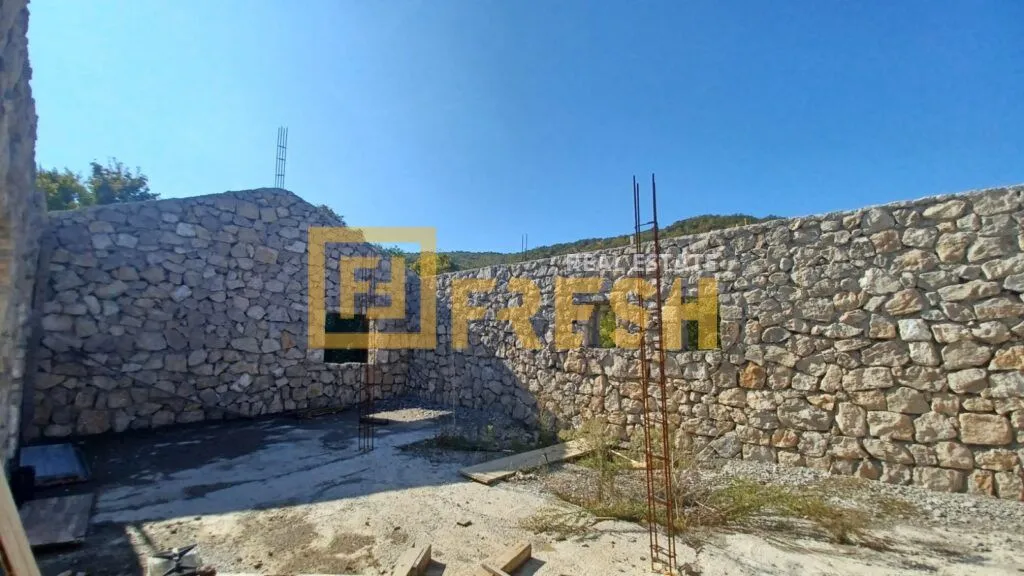Prodaja, kuća, 1782m², Beri, Podgorica