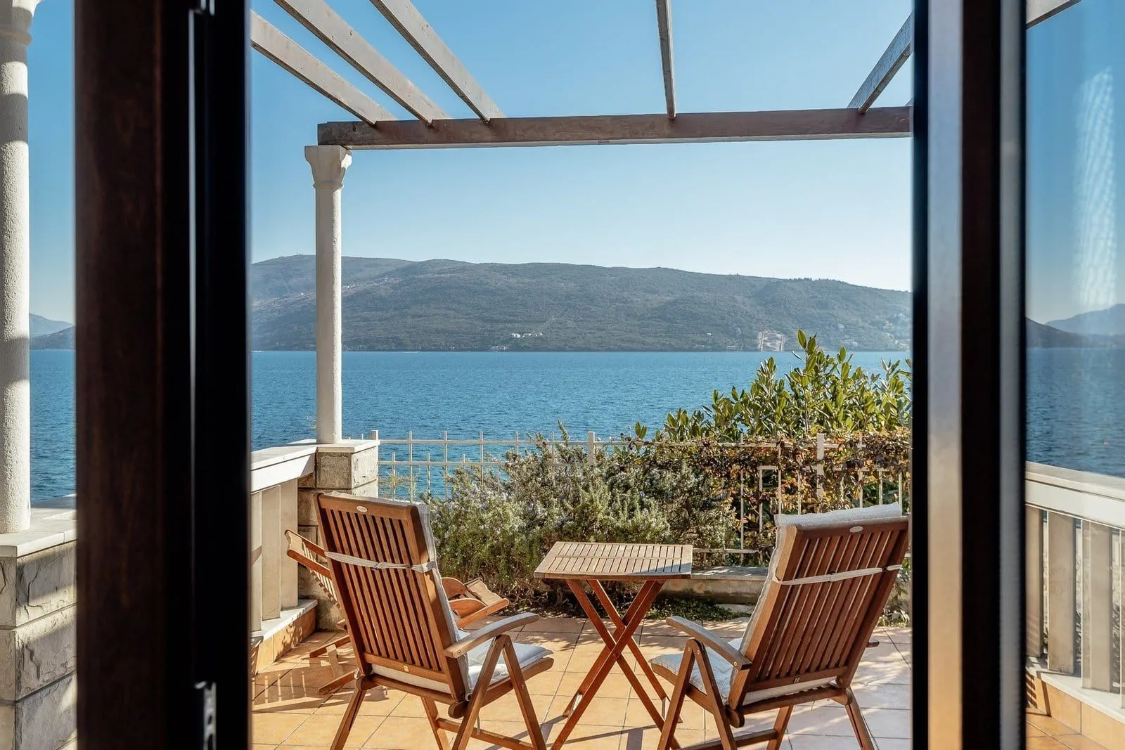 Prodaja, dvosoban stan, 130m², Savina, Herceg Novi