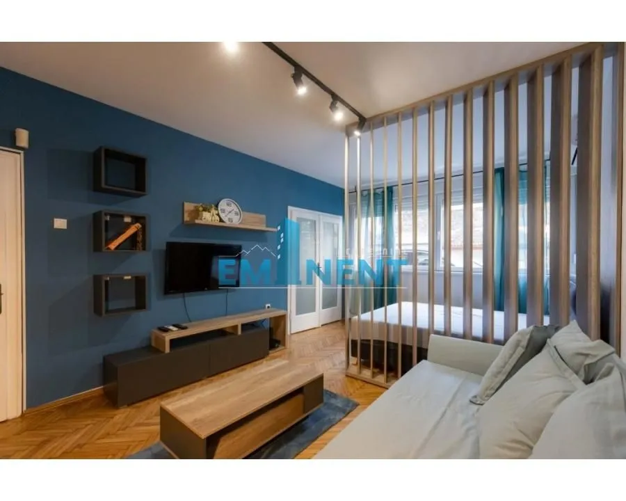 Rent, one bedroom apartment, 38m², Stari Grad, Beograd