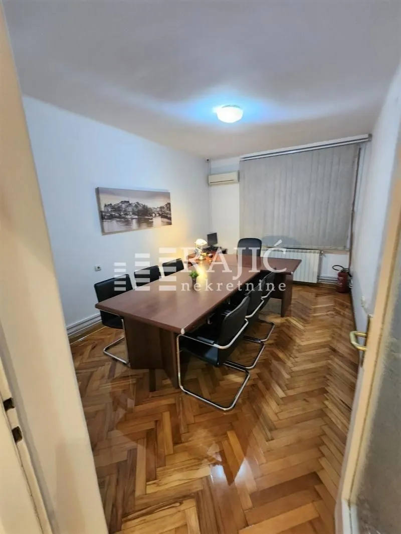 Rent, office space, 75m², Stari Grad, Beograd