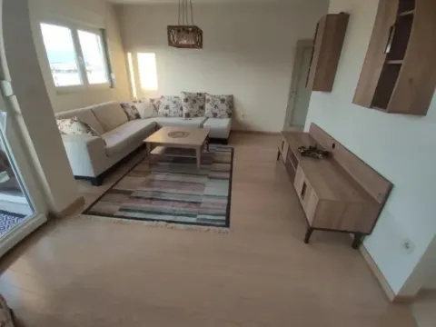 Izdavanje, jednosoban stan, 53m², City Kvart, Podgorica - image 3