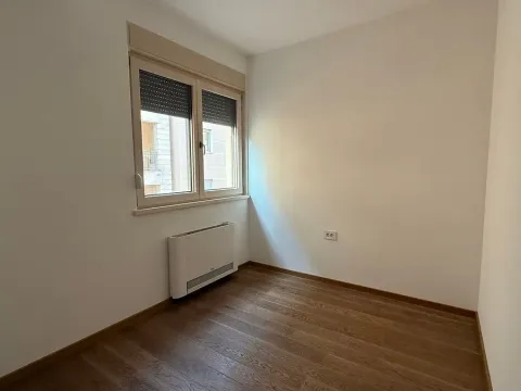 Prodaja, četvorosoban stan, 89m², Vračar Hram, Vračar Sve Podlokacije - image 11