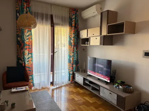 Stan in Bečići