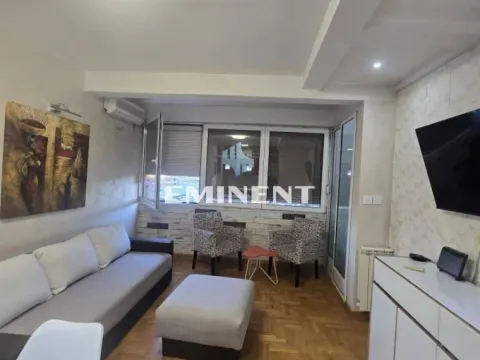 Stan in Novi Beograd Blok 28